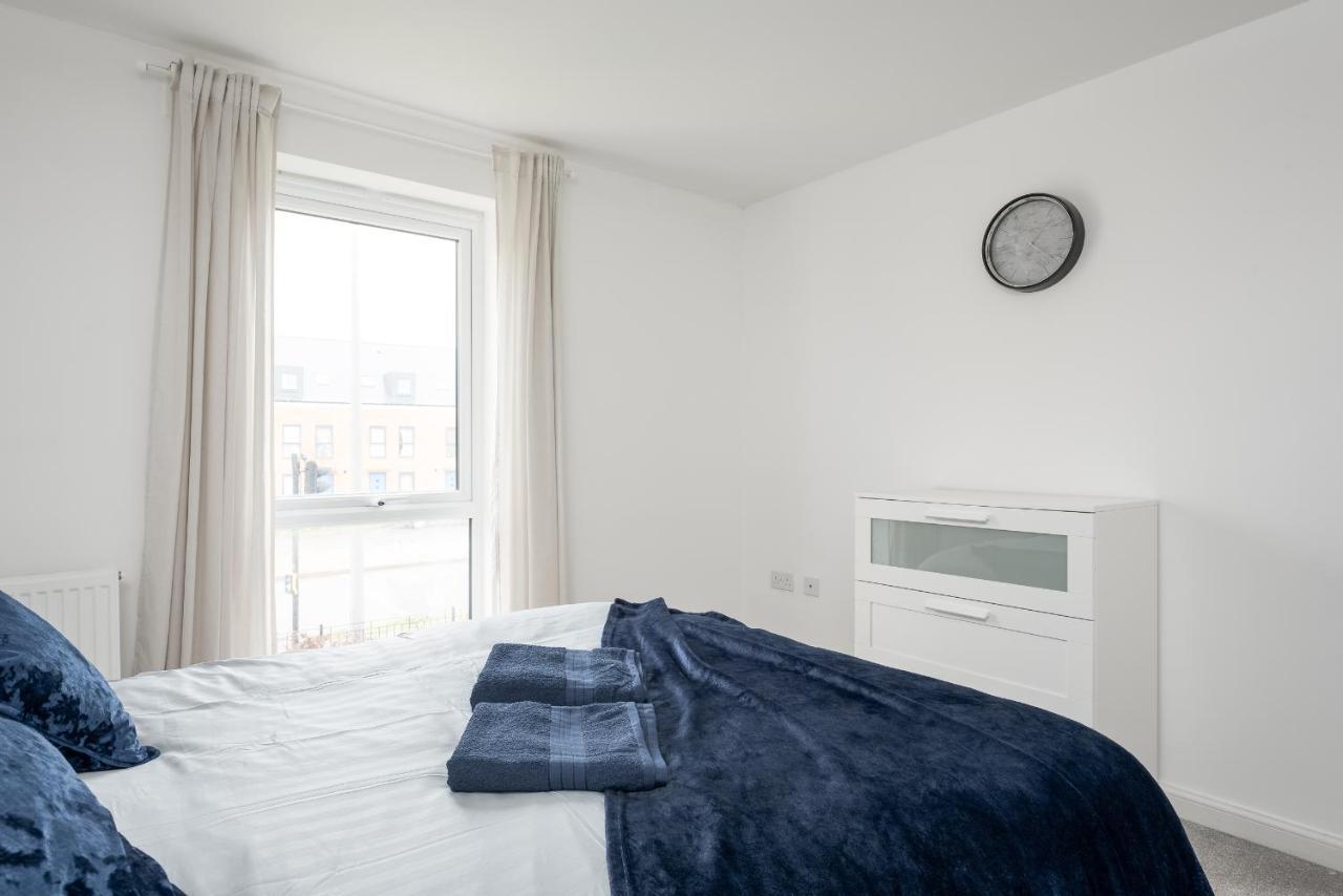 Two Bedroom Apartment - Milton Keynes By Aryas Properties Broughton  Экстерьер фото